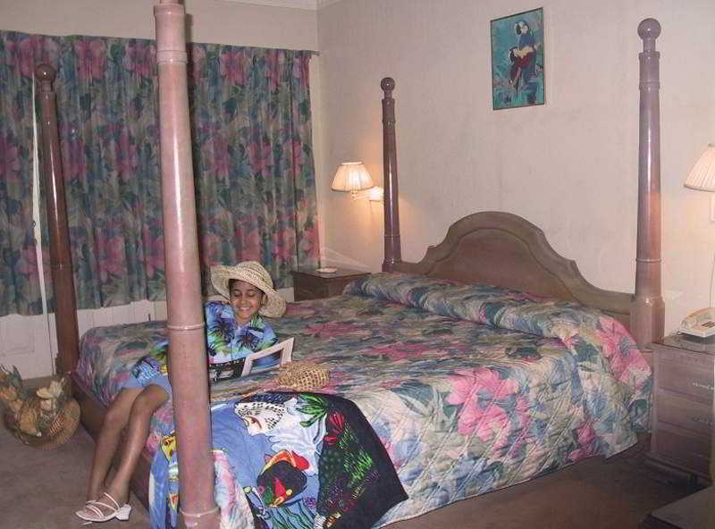 Village Hotel Ocho Rios Quarto foto